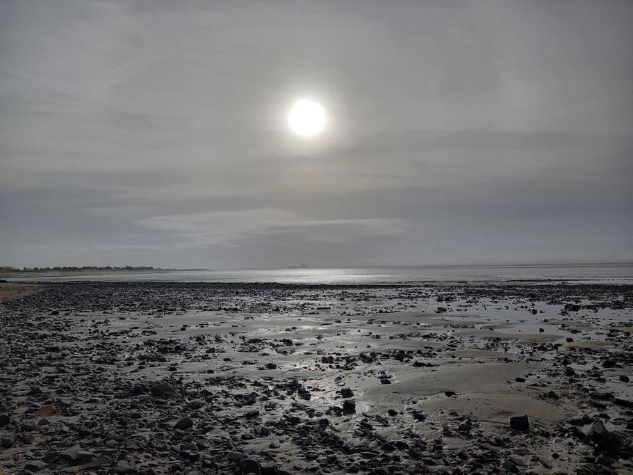 Maison Vue Sur Le Mont Saint Michel Et Sa Baie Champeaux Buitenkant foto